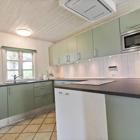 Holiday home Hillmari - 200m From The Sea By Interhome