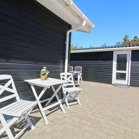 Hillmari - 200m From The Sea By Interhome Blavand