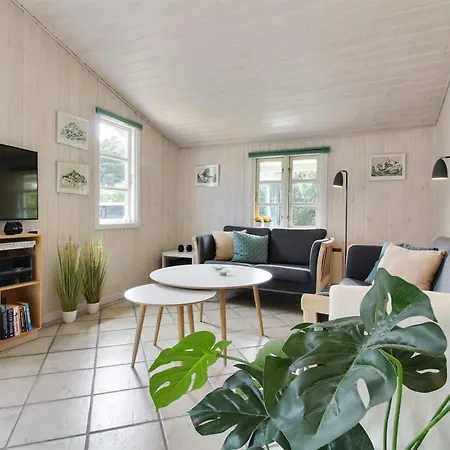 Holiday home Hillmari - 200m From The Sea By Interhome *