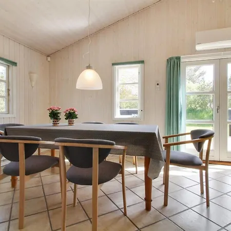 Hillmari - 200m From The Sea By Interhome *